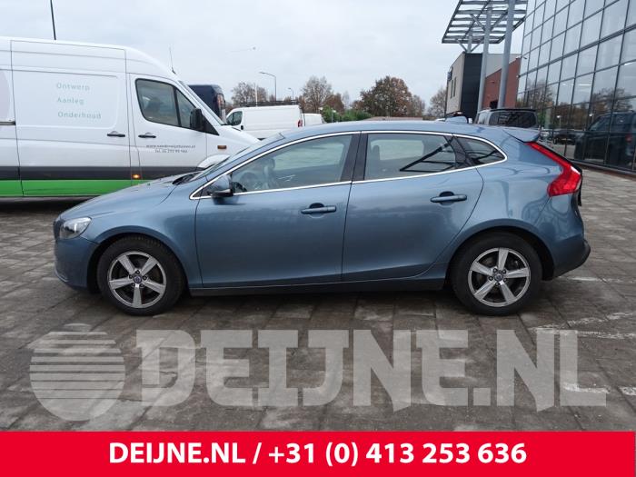 Volvo V40 Tür 4-türig links vorne O239788