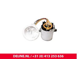 Gebruikte Tank element Pomp Volvo V60 II (ZW) 2.0 B3 16V Mild Hybrid Prijs € 175,00 Margeregeling aangeboden door van Deijne Onderdelen Uden B.V.