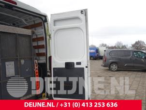 Peugeot Boxer Minibus/van rear door O239909 photo 2