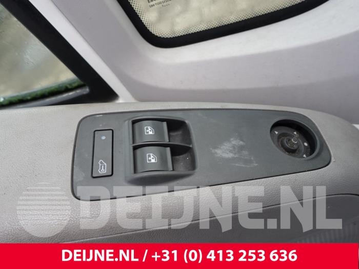 Peugeot Boxer Electric window switch O239926