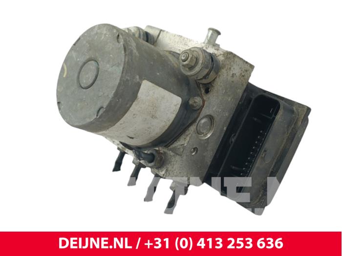Renault Master ABS pump O240000
