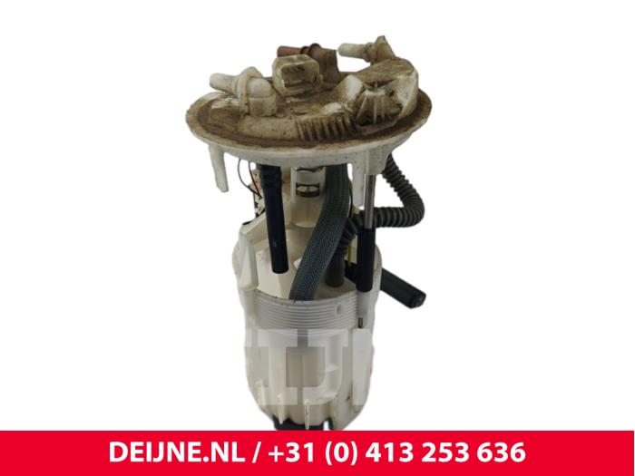 Gebruikte Tank element Pomp Renault Master III (FV) 2.3 dCi 125 16V FWD Prijs € 181,50 Inclusief btw aangeboden door van Deijne Onderdelen Uden B.V.