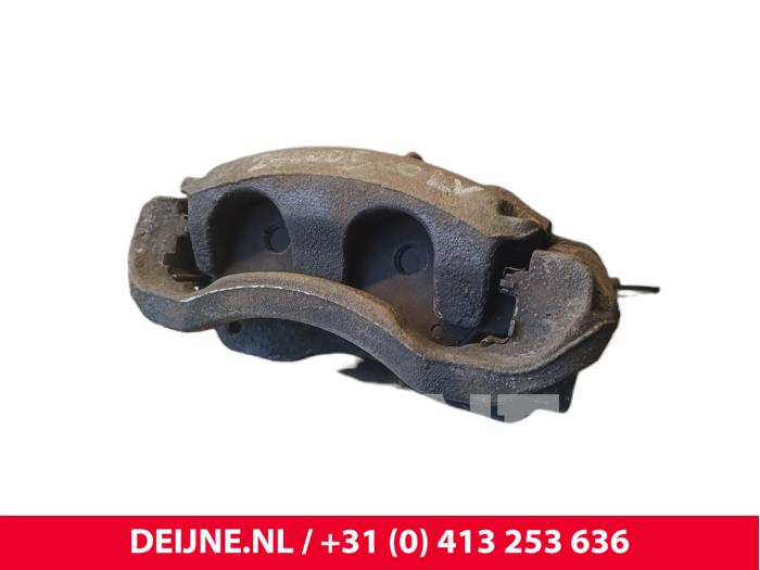 Renault Master Bremszange links vorne O240032