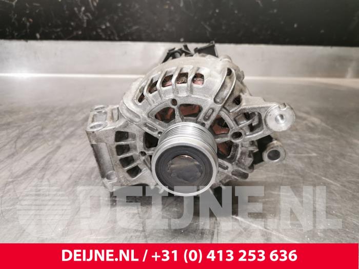 Volvo V70 Dynamo O240081
