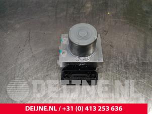 Lynk & Co 01 ABS pump O240182 photo 3