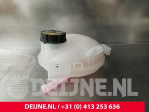 Lynk & Co 01 Expansievat O240200 foto 3