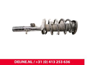 Lynk & Co 01 Stoßdämpferstrebe links vorne O240218 foto 2