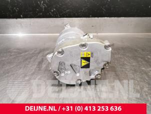 Lynk & Co 01 Air conditioning pump O240250 photo 2