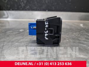 Peugeot Partner Handbremse Schalter O240273 foto 3