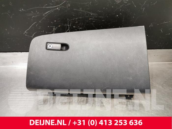 Mercedes Vito Handschuhfach O240325