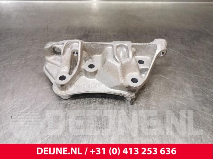 Peugeot Partner Motorlager O240332