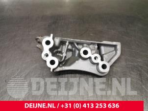 Peugeot Partner Engine mount O240332 photo 3