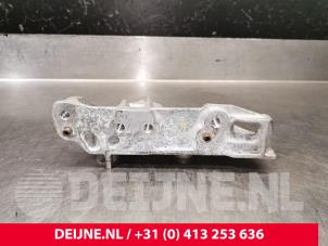 Peugeot Partner Engine mount O240332 photo 2
