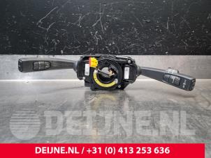 Gebruikte Combischakelaar Stuurkolom Volvo V40 Cross Country (MZ) 2.0 D2 16V Prijs € 25,00 Margeregeling aangeboden door van Deijne Onderdelen Uden B.V.