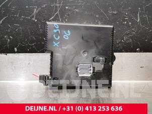 Volvo XC90 Fuse box O240409 photo 2