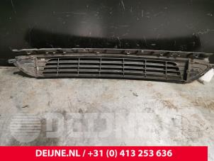 Opel Vivaro Stoßstangenrost O240470 foto 2
