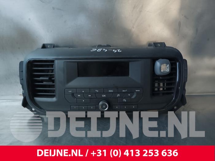 Toyota Pro-Ace Displays Multi Media Anzeige O240487