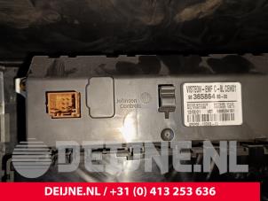 Toyota Pro-Ace Display Multi Media regelunit O240487 foto 3