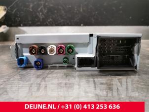 Porsche Taycan Regelunit Multi Media O240507 foto 2