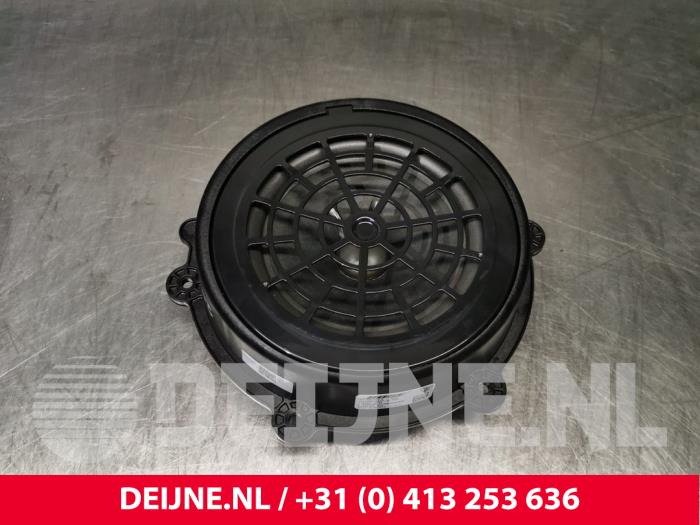 Porsche Taycan Lautsprecher O240531