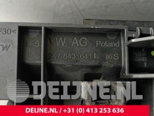 Volkswagen Caddy Schiebetürgriff links O240551 foto 3