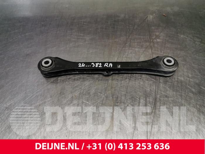 Lynk & Co 01 Rear wishbone, right O240561