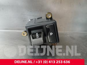 Gebruikte Pook Porsche Taycan Cross Turismo (Y1B) 4S Performance Battery Plus Prijs € 302,50 Inclusief btw aangeboden door van Deijne Onderdelen Uden B.V.