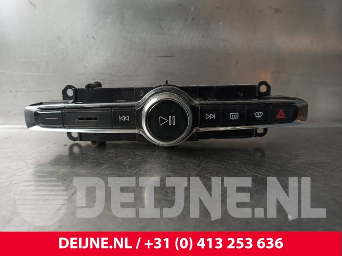 Volvo XC60 Radiobedienfeld O240620