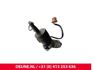 Gebruikte Kontaktslot + Sleutel Citroen Jumpy 2.0 Blue HDI 150 Prijs € 90,75 Inclusief btw aangeboden door van Deijne Onderdelen Uden B.V.