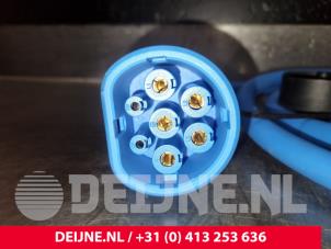 Porsche Taycan Oplaadkabel elektrische auto O240684 foto 3