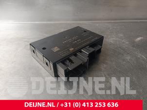 Porsche Taycan Towbar module O240704 photo 2