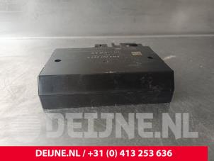 Porsche Taycan Towbar module O240704 photo 3