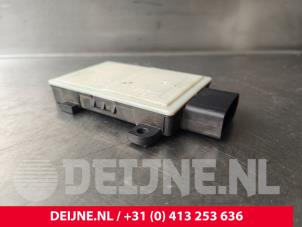 Porsche Taycan Radar sensor O240720 foto 2