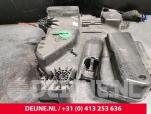 Citroen Jumpy Adblue tank O240723 foto 3
