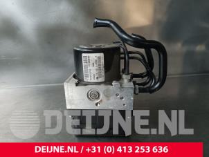 Volvo V40 ABS pump O240769 photo 3