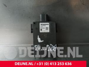 Volvo V90 Radar sensor O240770 foto 3
