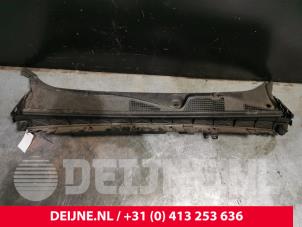 Gebruikte Paravent Lynk &amp; Co 01 1.5 PHEV Prijs € 72,60 Inclusief btw aangeboden door van Deijne Onderdelen Uden B.V.