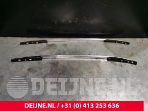 Lynk & Co 01 Roof rail kit O240808 photo 3