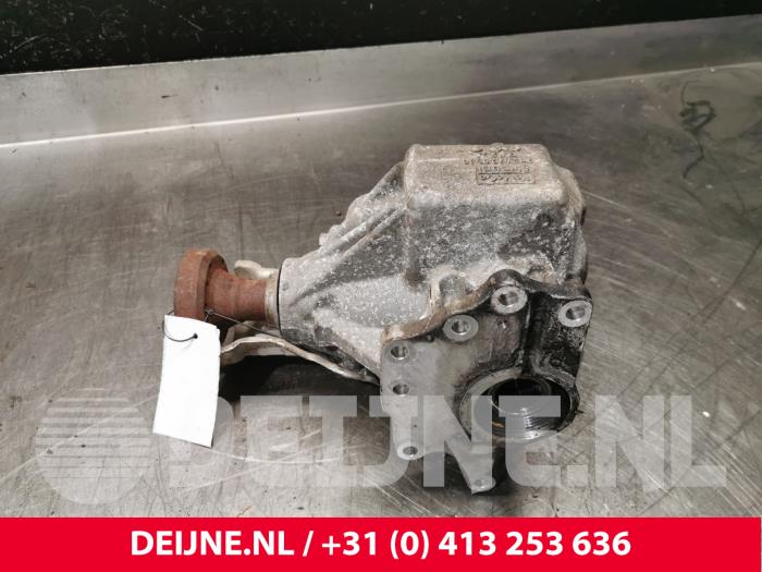 Gebruikte Tussenbak 4x4 Volvo XC90 I 2.4 D5 20V Prijs € 225,00 Margeregeling aangeboden door van Deijne Onderdelen Uden B.V.