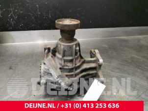 Gebruikte Tussenbak 4x4 Volvo XC90 I 2.4 D5 20V Prijs € 450,00 Margeregeling aangeboden door van Deijne Onderdelen Uden B.V.