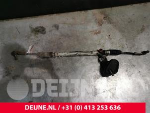 Volvo S80 Power steering box O240915 photo 2