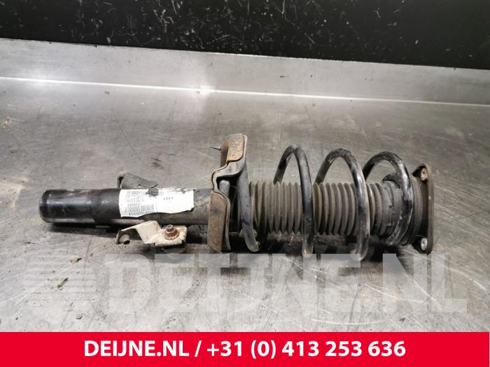 Volvo V40 Schokdemperpoot links-voor O240924
