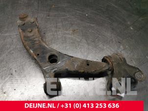 Volvo V40 Front lower wishbone, left O240933 photo 2
