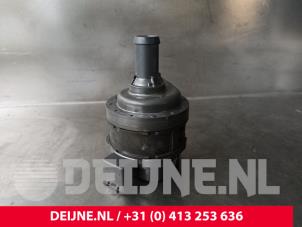 Volvo V60 Extra waterpomp O240985 foto 3
