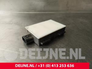 Gebruikte Dode hoek sensor Volvo S90 II 2.0 D3 16V Prijs € 200,00 Margeregeling aangeboden door van Deijne Onderdelen Uden B.V.