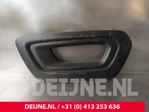 Gebruikte Bumper Rooster Ford Transit 2.0 TDCi 16V Eco Blue 170 RWD Prijs € 24,20 Inclusief btw aangeboden door van Deijne Onderdelen Uden B.V.