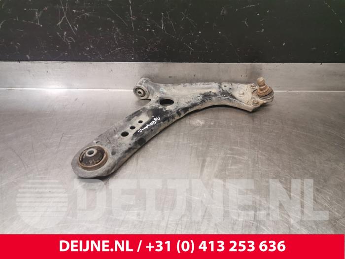 MG MG5 Electric Querlenker unten rechts vorne O241245