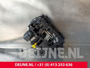 Porsche Taycan Front door handle 4-door, right O241252 photo 2