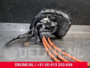 Porsche Taycan Oplaadpunt stekker aansluiting O241259 foto 3