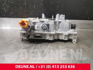 Porsche Taycan Omvormer O241270 foto 2
